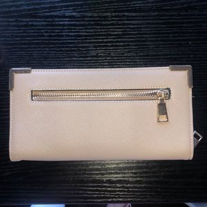 Vintage neutral wallet